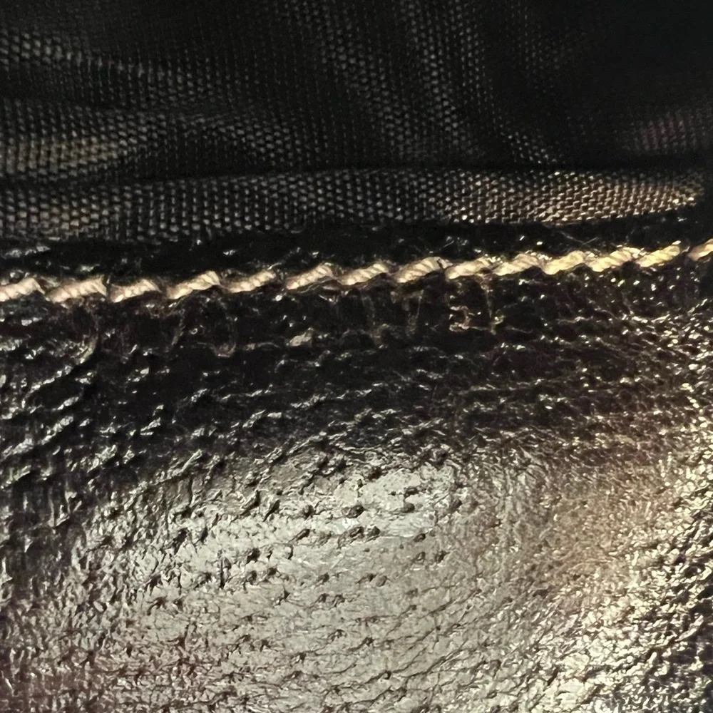 Gucci GG‎ suede, compact, leather wallet - Picture 9 of 16